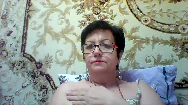 Snapshot of Lota5821 chatting on 03-03-25, 02:15 Lota5821 online show from 03-03-25, 02:15