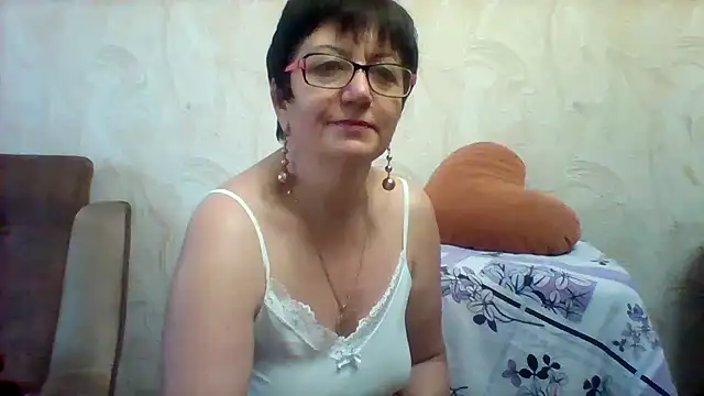 Snapshot of Lota5821 chatting on 03-04-25, 01:49 Lota5821 online show from 03-04-25, 01:49