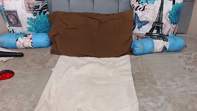 ChocolateClit online show from 12-15-25, 07:29