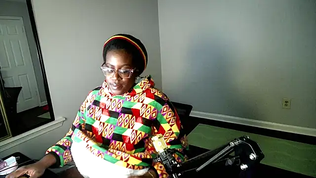 Snapshot of lovelyenigma365 chatting on 02-06-26, 11:52 lovelyenigma365 online show from 02-06-26, 11:52