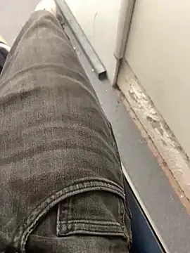 GreekDaddyNickOfficial online show from 03-07-25, 04:33