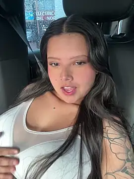 maya-winslow8 online show from 04-28-26, 06:46