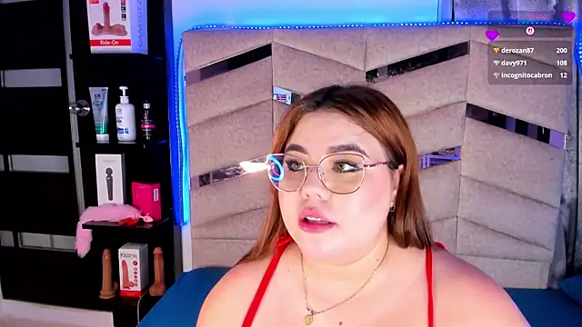 Snapshot of MadissonLee__ chatting on 05-19-26, 10:16 MadissonLee online show from 05-19-26, 10:16