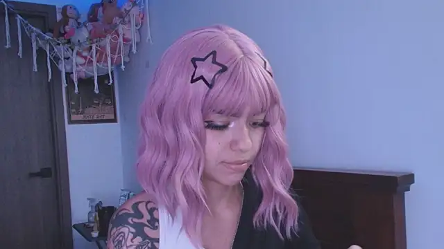 Snapshot of _mollycrystal chatting on 02-14-26, 11:51 mollycrystal online show from 02-14-26, 11:51