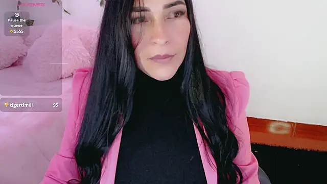 Snapshot of luna_lgomez_ chatting on 03-05-25, 12:22 luna lgomez  online show from 03-05-25, 12:22