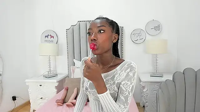 SamantaMarquez online show from 10-17-25, 08:11