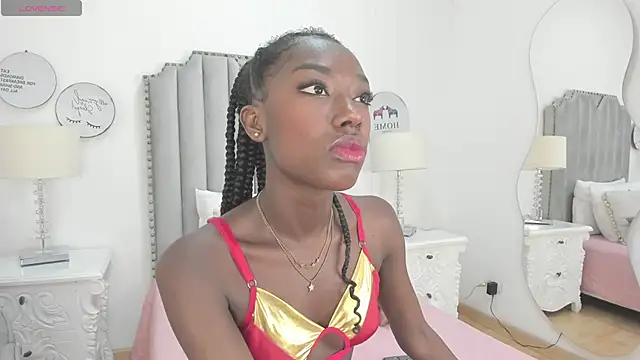 SamantaMarquez online show from 10-20-25, 07:47