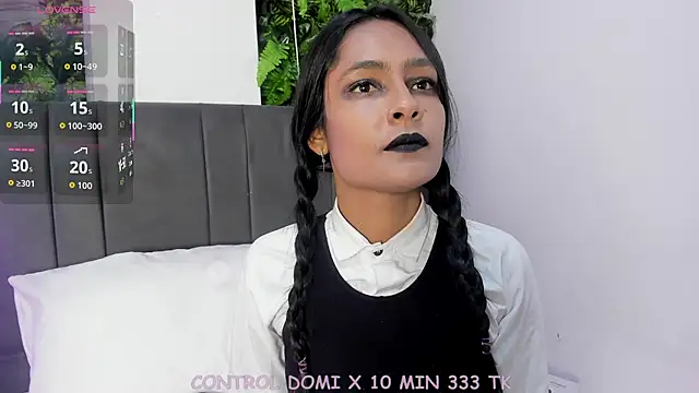 Fernanda liie  online show from 10-23-25, 12:48