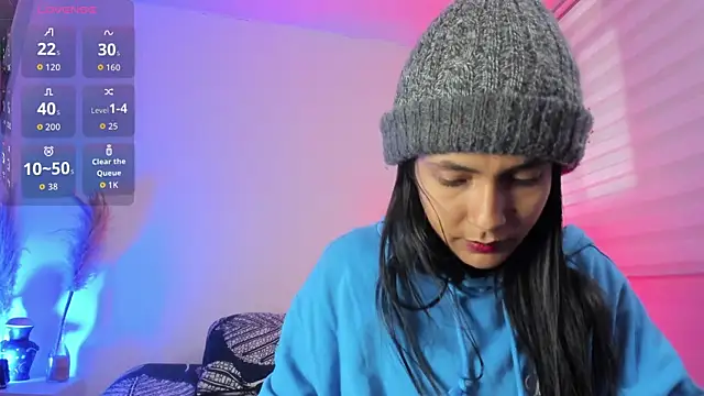 Snapshot of Fernanda_liie_ chatting on 04-27-26, 12:25 Fernanda liie online show from 04-27-26, 12:25