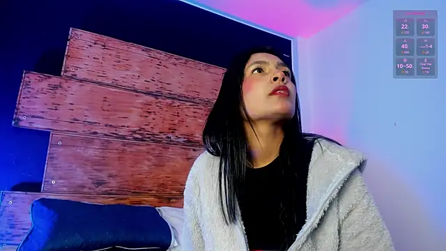 Snapshot of Fernanda_liie_ chatting on 05-28-26, 12:46 Fernanda liie online show from 05-28-26, 12:46
