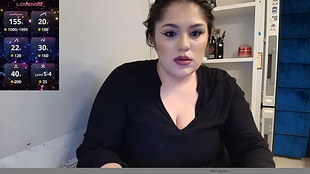 Snapshot of Layla- chatting on 12-02-24, 06:32 Layla- online show from 12-02-24, 06:32