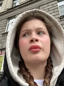 Snapshot of melicious_ chatting on 03-03-25, 09:00 melicious online show from 03-03-25, 09:00