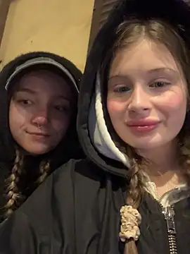 Snapshot of melicious_ chatting on 03-05-25, 07:49 melicious online show from 03-05-25, 07:49