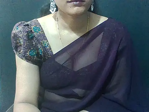 Snapshot of sugandha_bhabhi chatting on 05-29-26, 04:43 sugandha bhabhi online show from 05-29-26, 04:43