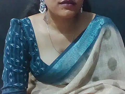Snapshot of sugandha_bhabhi chatting on 06-15-26, 04:31 sugandha bhabhi online show from 06-15-26, 04:31