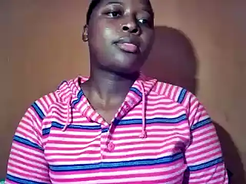 sexyhips2001 online show from 10-20-25, 07:36