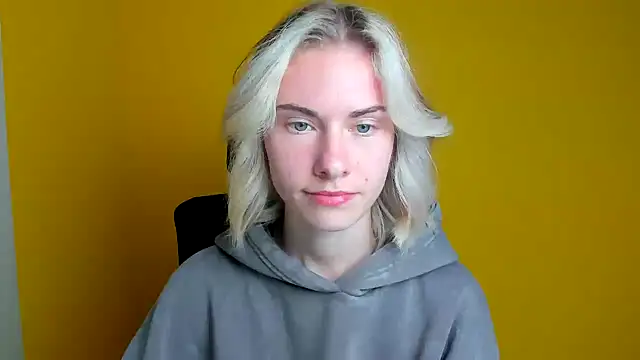 Fiona Night online show from 10-06-25, 05:32