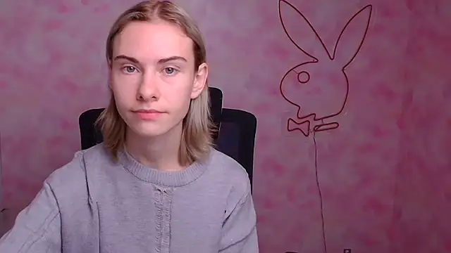 Fiona Night online show from 10-25-25, 05:26