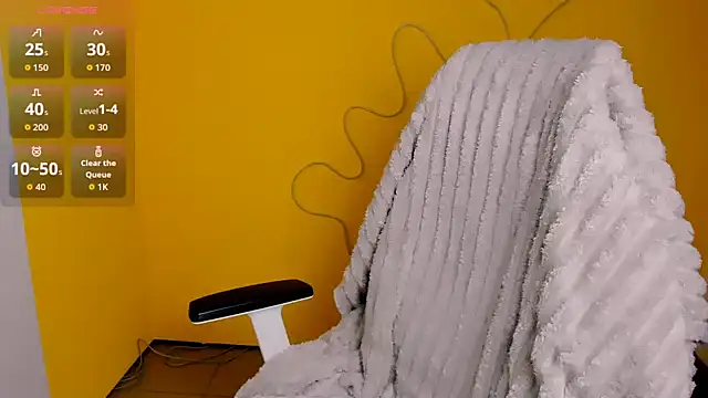 Fiona Night online show from 02-12-26, 06:41