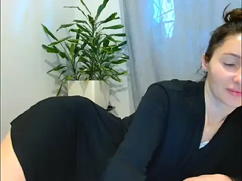 Snapshot of Irina9793 chatting on 05-29-26, 05:22 Irina9793 online show from 05-29-26, 05:22