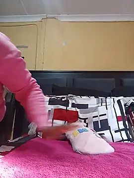 JuicyMilkyTizzy online show from 06-03-26, 07:22