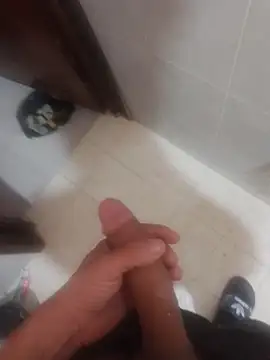 Snapshot of enoc369 chatting on 12-14-25, 05:35 enoc369 online show from 12-14-25, 05:35