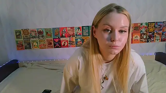 Snapshot of Beatrice_7 chatting on 03-10-25, 08:04 Beatrice 7 online show from 03-10-25, 08:04