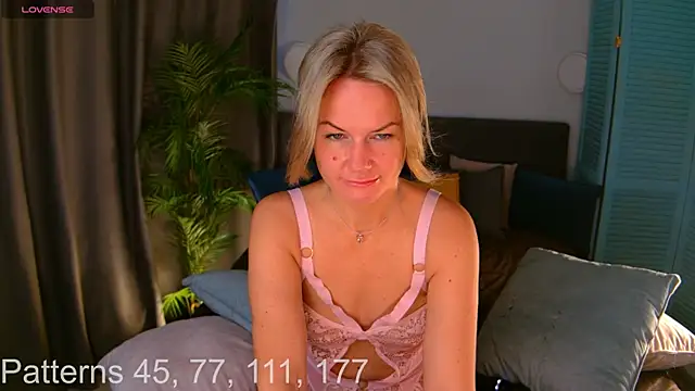 AssolMonet online show from 10-14-25, 06:25