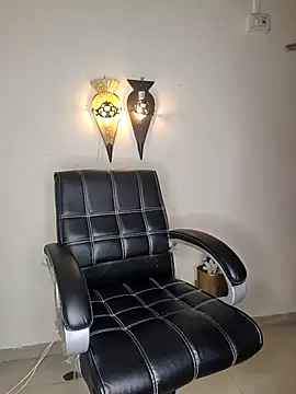 Snapshot of Noor-Bold chatting on 03-16-25, 09:47 Noor-Bold online show from 03-16-25, 09:47