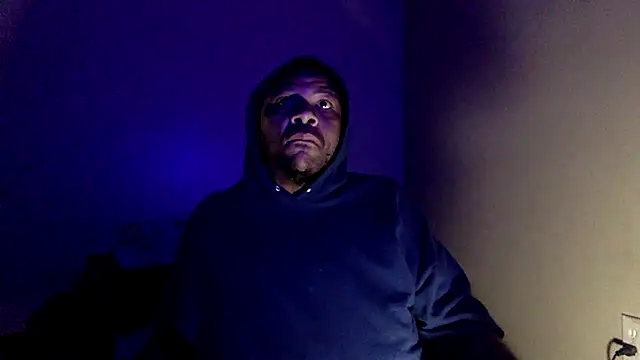 Snapshot of MITB86 chatting on 03-18-26, 01:53 MITB86 online show from 03-18-26, 01:53