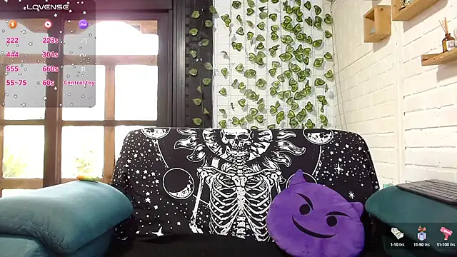 LiraSonnett online show from 09-24-25, 09:18