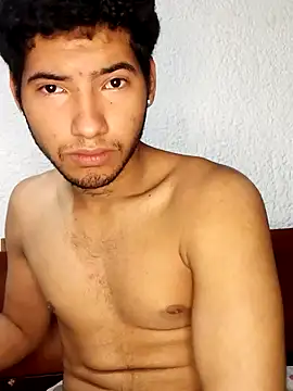 Snapshot of John_los666_hot chatting on 03-05-25, 04:02 John los666 hot online show from 03-05-25, 04:02