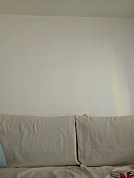 Melody73 online show from 02-15-26, 09:52