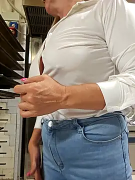 Melody73 online show from 04-29-26, 08:37