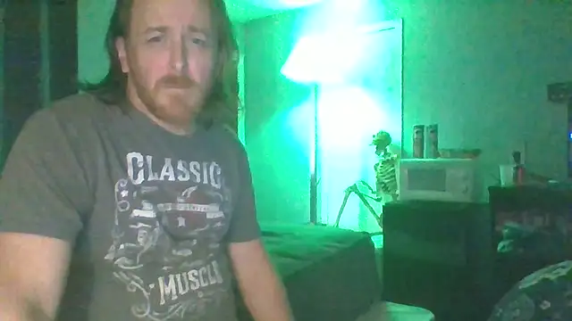 Snapshot of SpnzTnT chatting on 09-14-25, 08:08 SpnzTnT online show from 09-14-25, 08:08