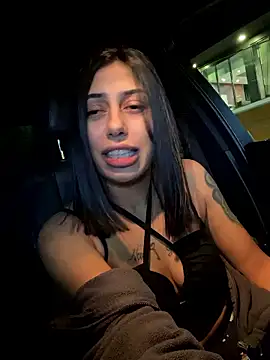 Snapshot of lex-llexiiii27 chatting on 01-08-26, 01:19 lex-llexiiii27 online show from 01-08-26, 01:19