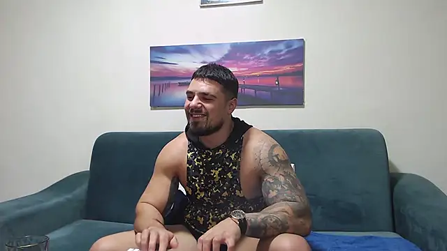 Tiberius hunk online show from 11-17-25, 05:19