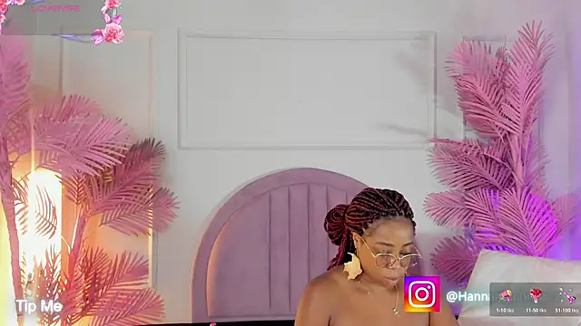 Hanaahquinn online show from 04-18-26, 11:36