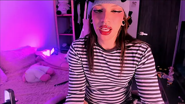 Loona s online show from 03-14-26, 07:30