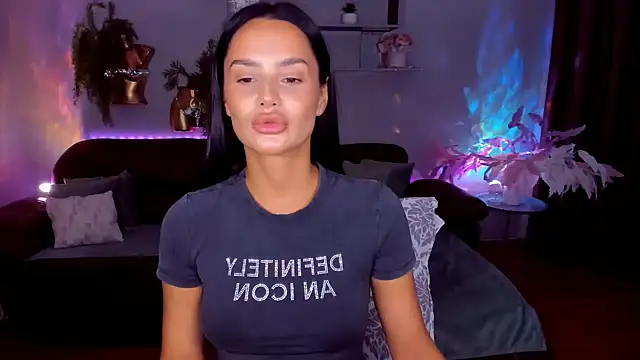 DanaSincere online show from 06-18-26, 04:02