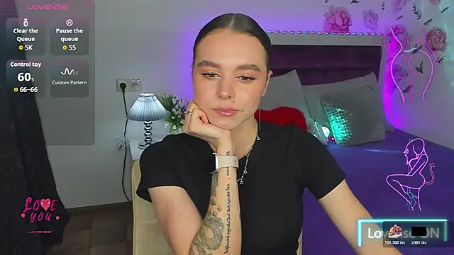 EmelyMason online show from 05-20-26, 04:51