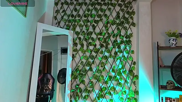 demimoore222 online show from 03-18-25, 12:05