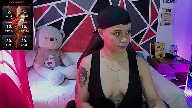 Snapshot of demimoore222 chatting on 02-11-26, 07:30 demimoore222 online show from 02-11-26, 07:30