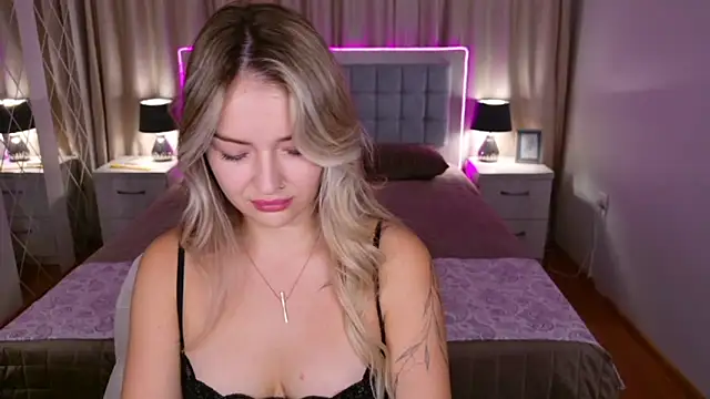 EvaGoddes online show from 09-13-25, 06:46