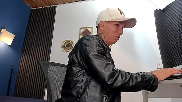 CRAZY-BOY99 online show from 03-13-25, 12:35