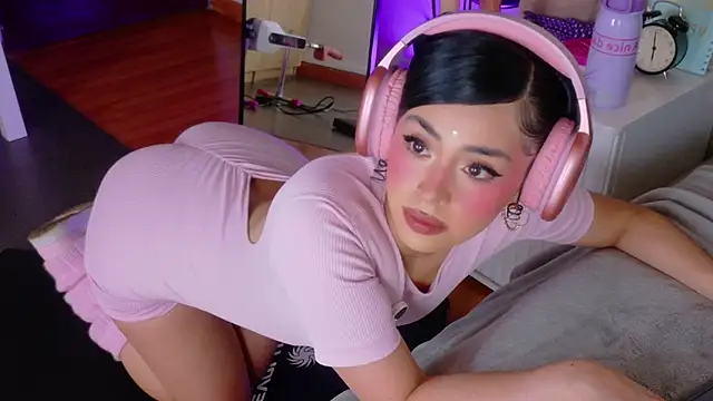 SaritaBratz online show from 05-27-26, 11:02