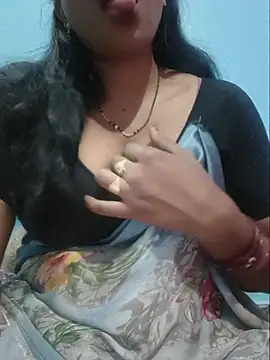 Snapshot of Sexyradha_ chatting on 07-22-26, 03:26 Sexyradha online show from 07-22-26, 03:26