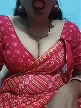 Snapshot of Sexyradha_ chatting on 07-28-26, 04:27 Sexyradha online show from 07-28-26, 04:27