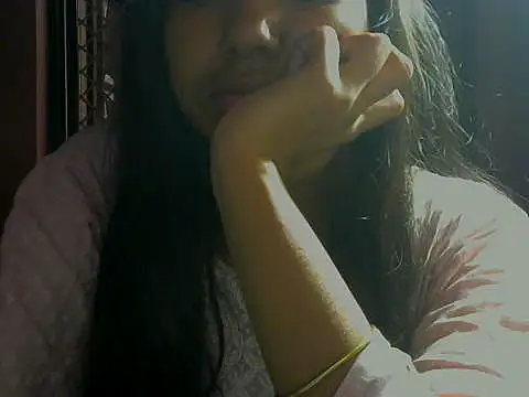 Snapshot of mayra89 chatting on 10-31-25, 02:01 mayra89 online show from 10-31-25, 02:01