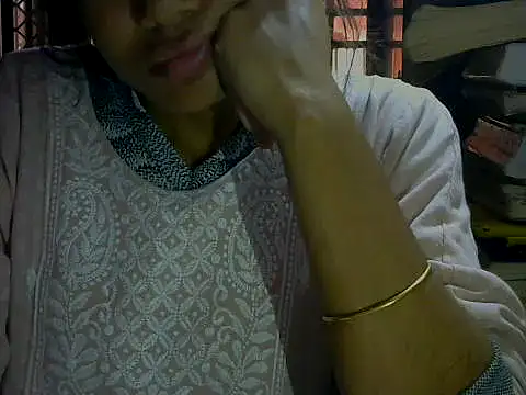 Snapshot of mayra89 chatting on 11-10-25, 04:22 mayra89 online show from 11-10-25, 04:22